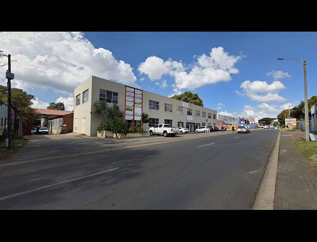 546M² WAREHOUSE TO LET IN EASTLEIGH